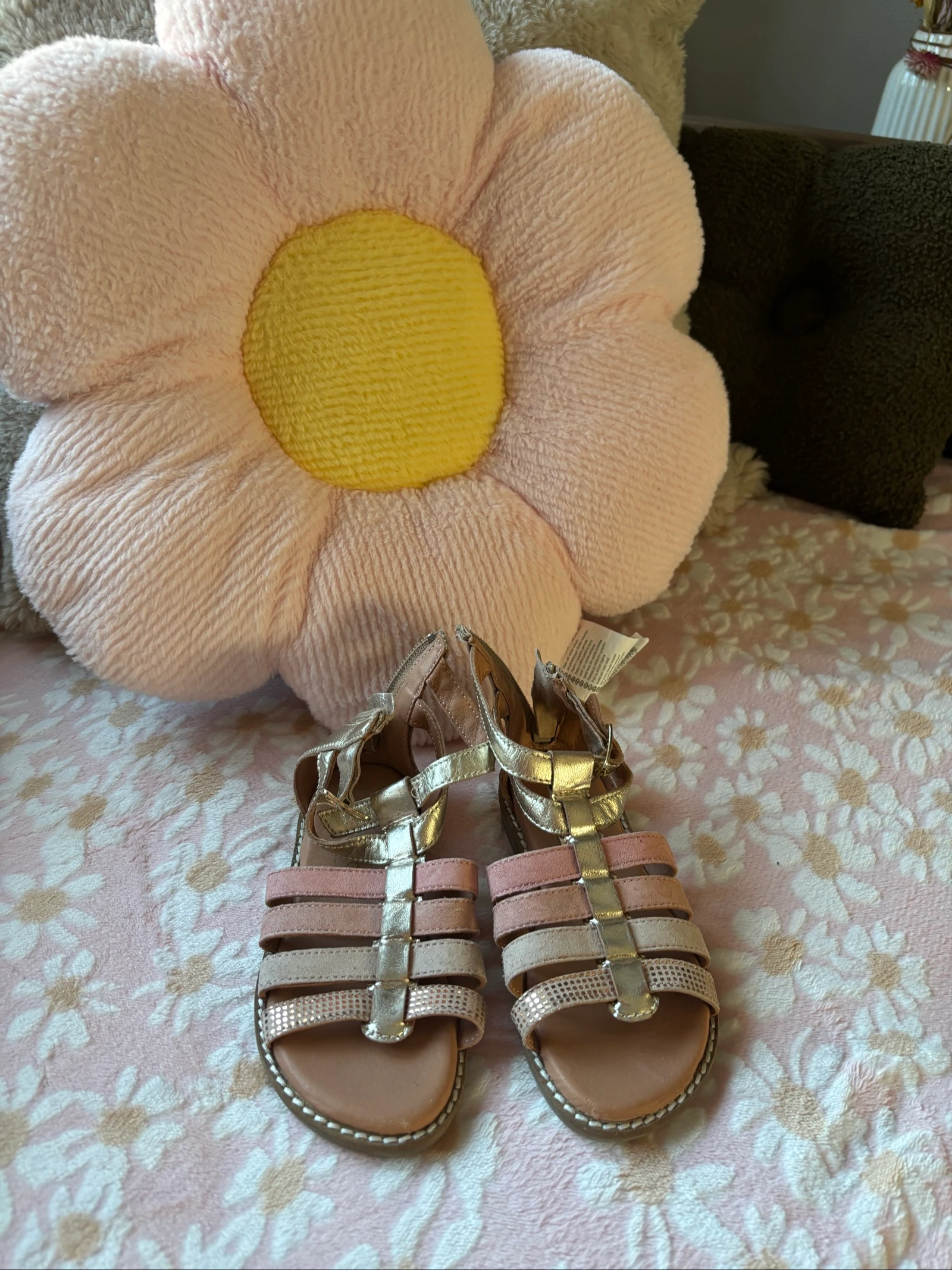🌸 Sandalias rosas y doradas para niña - Talla 27 – photo 2